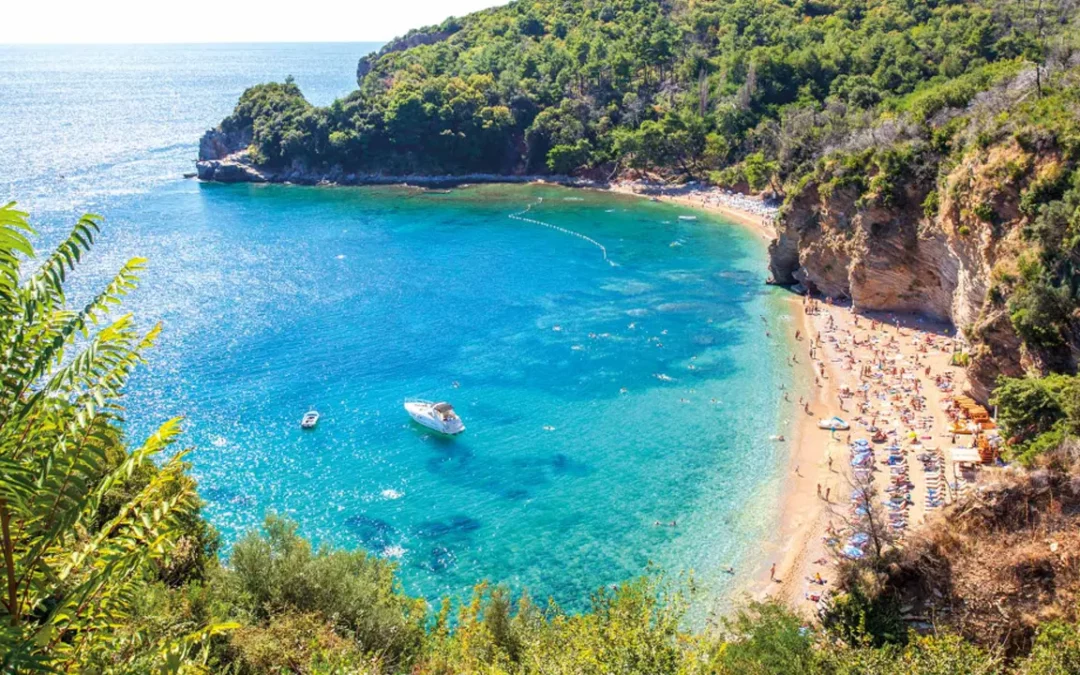 Mogren plaža – dragulj Budve